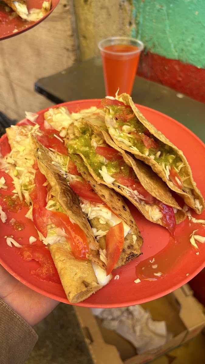 Flautas y Tepaches 'El Paisa'