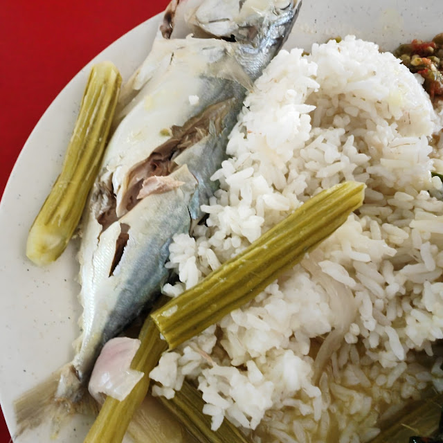 Ikan Rebus Masam Asam