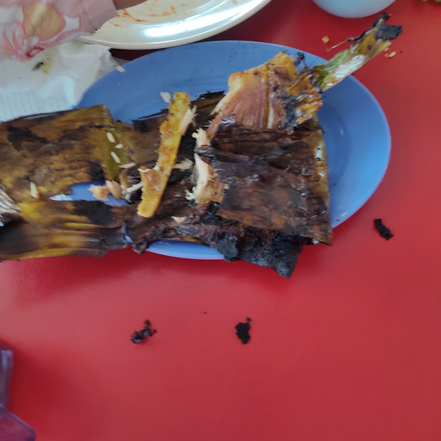 Ikan Pari Bakar