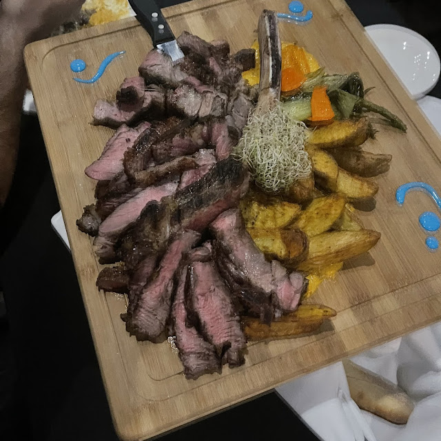 Tomahawk Steak