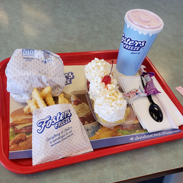 Grilled Chicken Pink Lemonade French Fries Banana Split♡