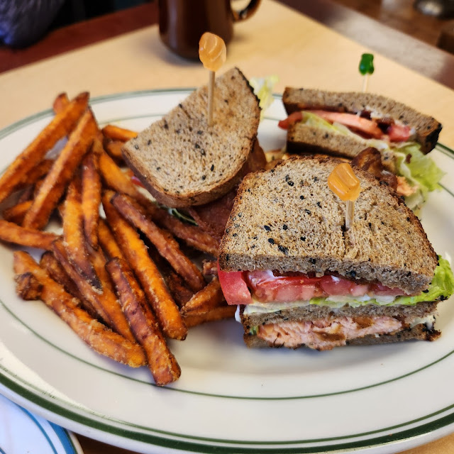 Salmon blt