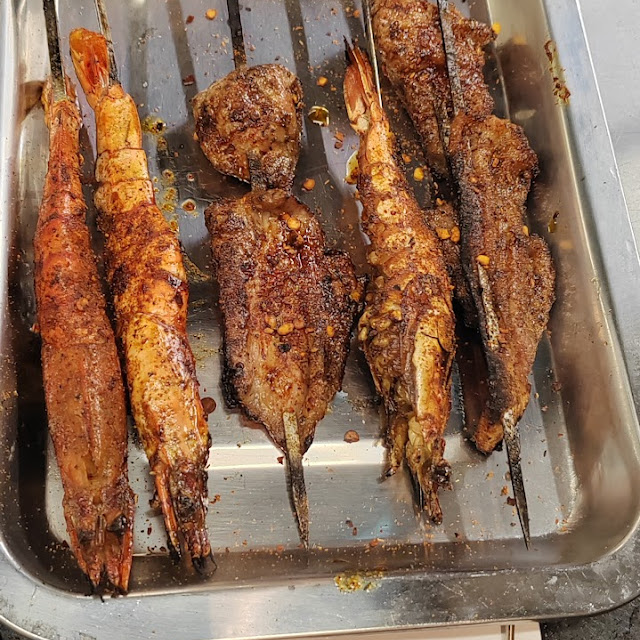 烤蝦烤猪颈肉
