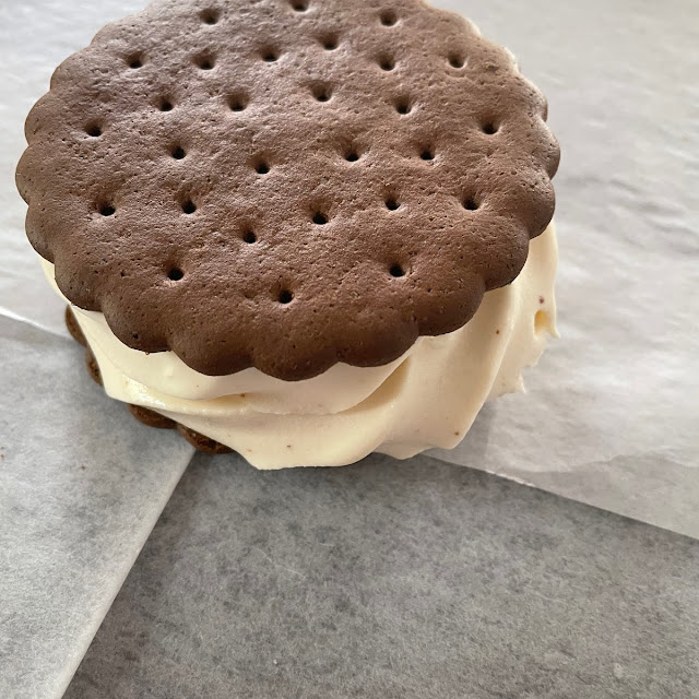 Ice Cream Sandwich