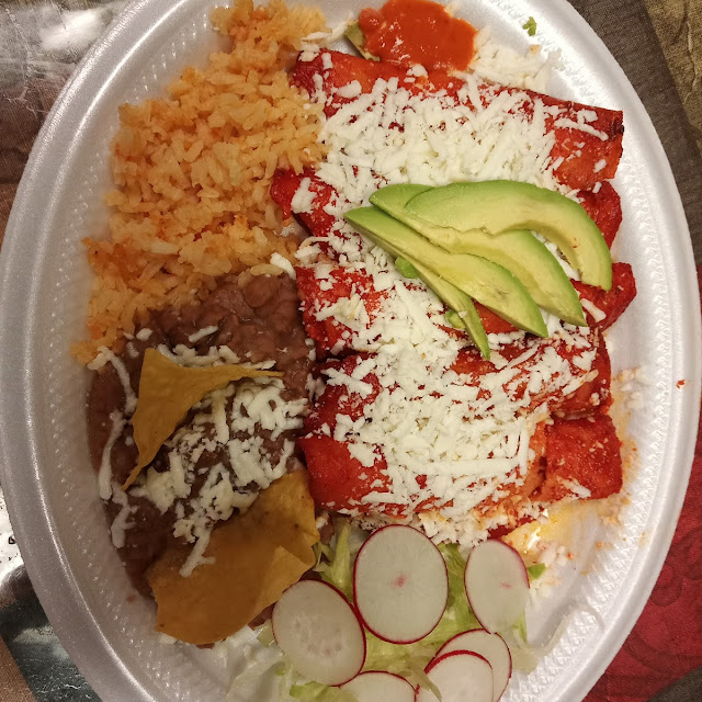 Bistec Con Chilaquiles