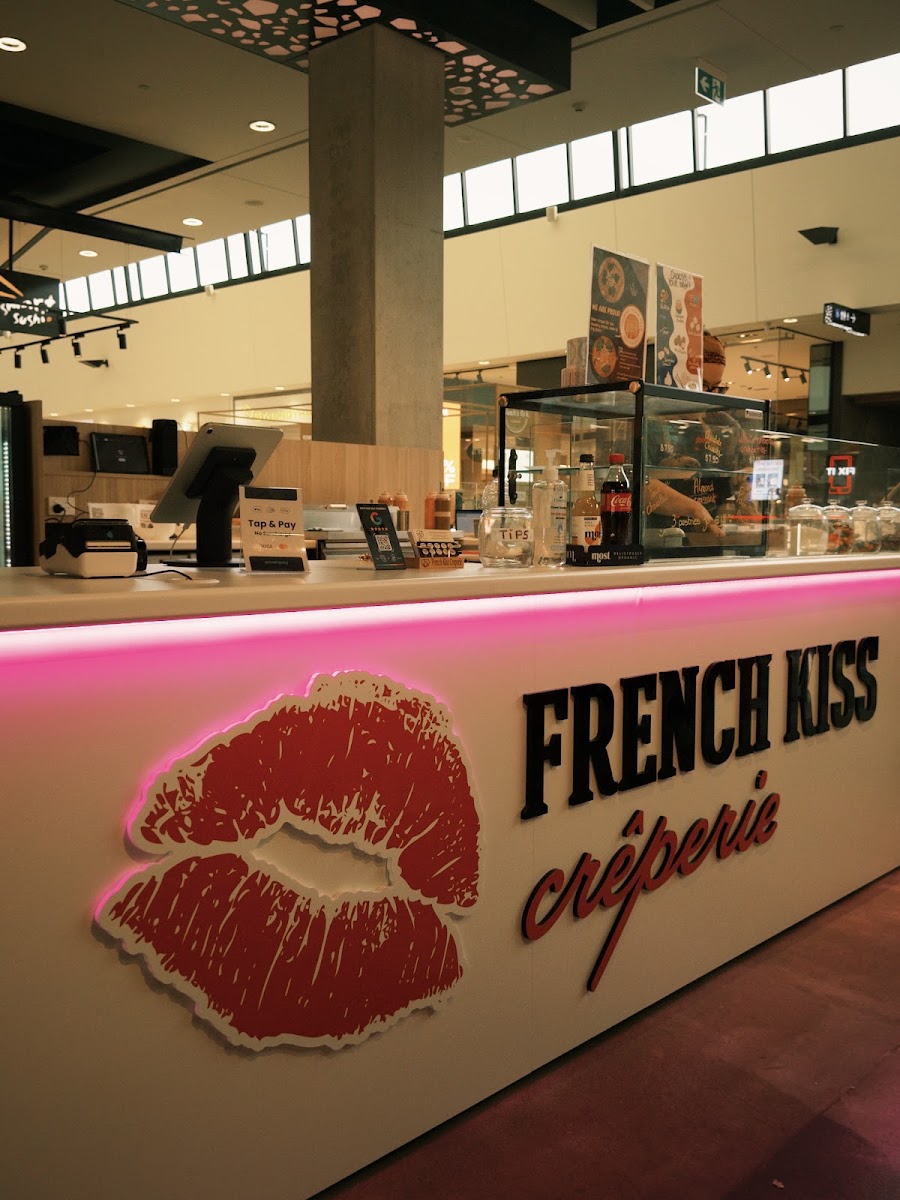 French Kiss Creperie