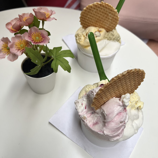 Gelato Hazelnut Pistachio and Cheesecake with Cherries