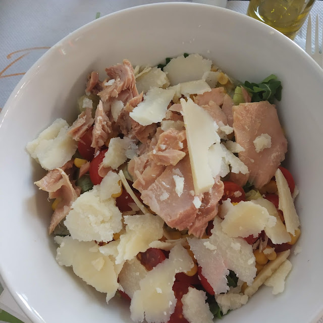 Insalata Pachino Tonno E Scaglie Di Grana