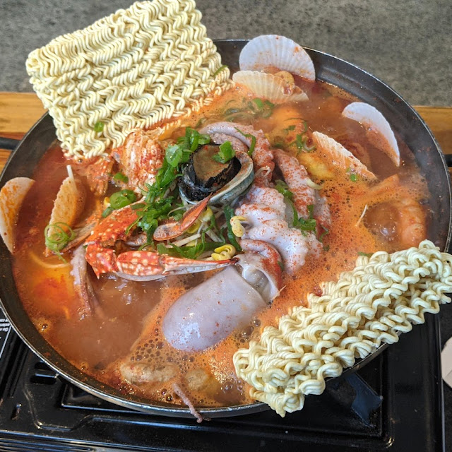 Sea Food Fire Wok