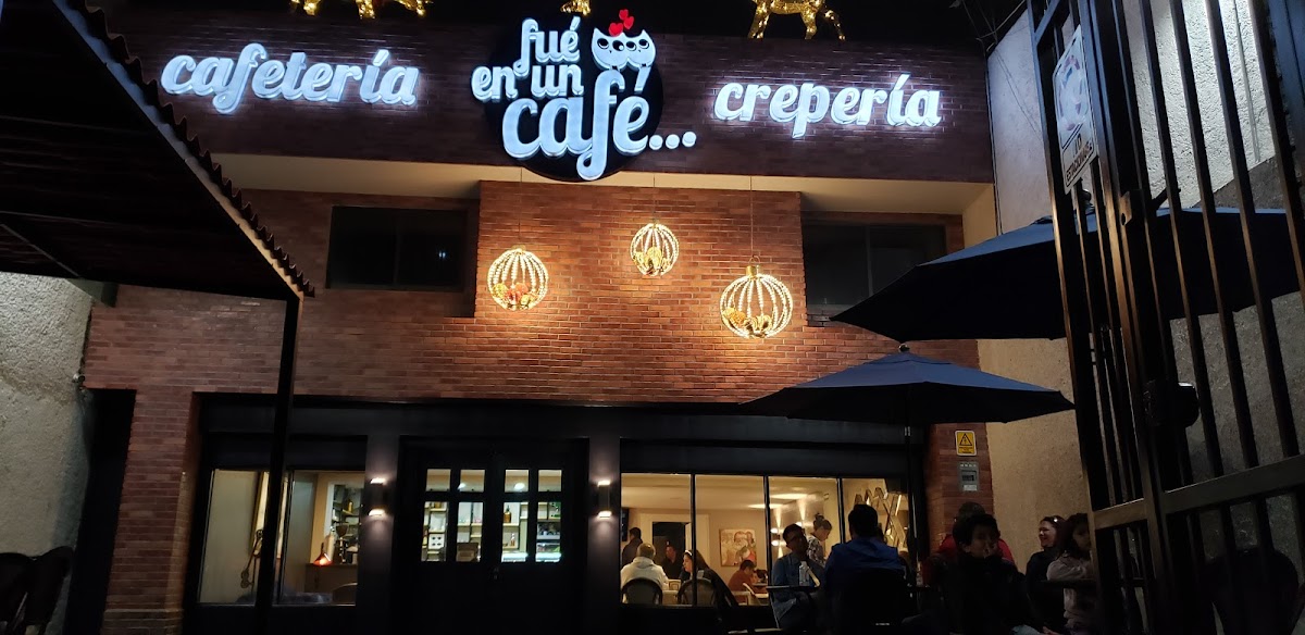 Fue en un cafe Cafeteria y creperia
