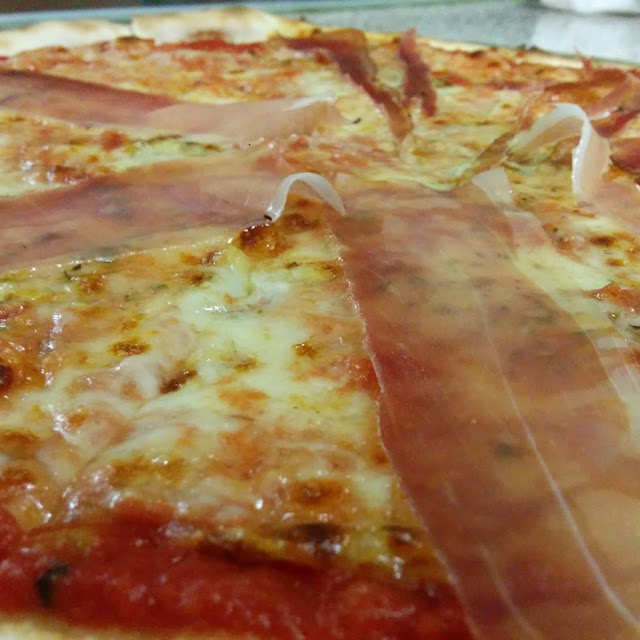 Pizza Gorgonzola E Speck