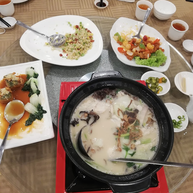 Fish Head Soup Vegetables Mee Fried Rice Crab Meat Tau Foo Sweet Sour Pork