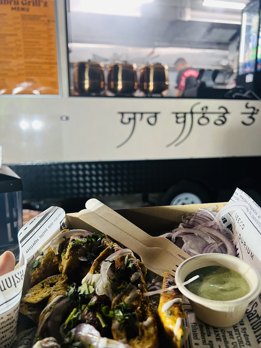 Gabru Grill'z(Yaar Bathinde To)
