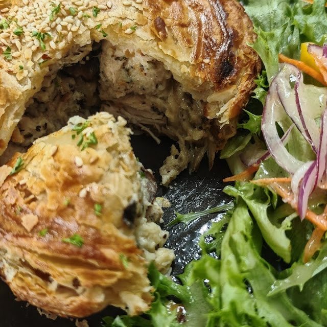 Chicken & Mushroom Pie