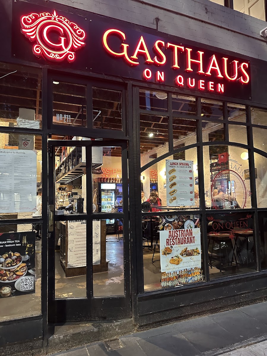 Gasthaus on Queen