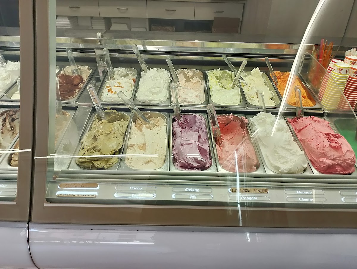 Gelateria CEA gel