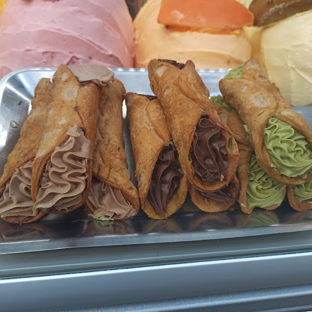 Cannoli Al Cioccolato Alla Nocciola E Al Pistacchio