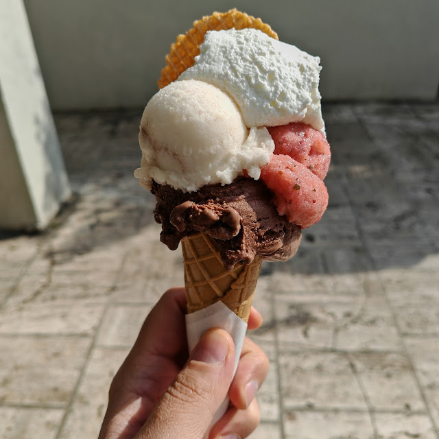Ricotta Sambuca E Caffè Liquirizia Ricotta Cointreau Scorze D'arancia Zabaione Passito Pantelleria