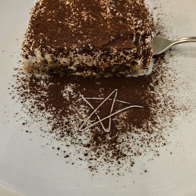 Tiramisu Cake