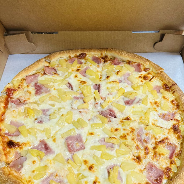 Hawaiian Pizza