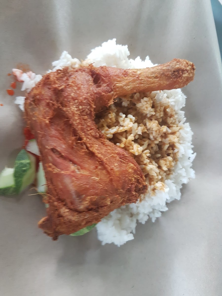Gerai Makanan & Minuman