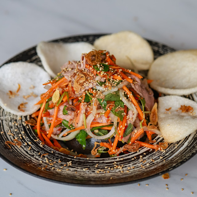 Papaya Salad with Dried Beef Gỏi Đu Đủ Khô Bò