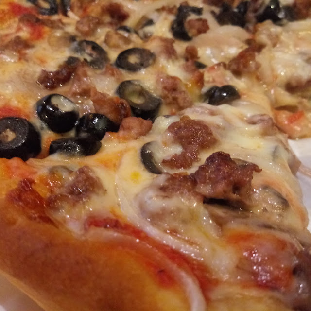 Gigio's Thick Dough Pizza