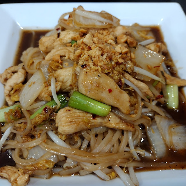 Chicken Pad Thai