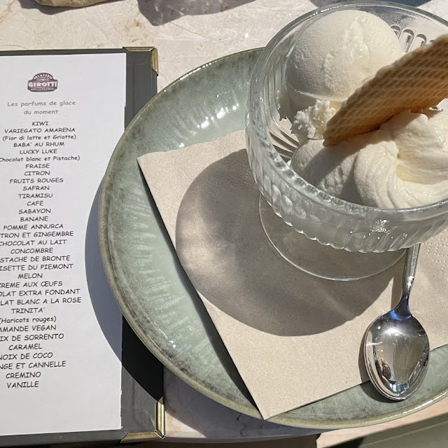 Chocolat Blanc À la Rose