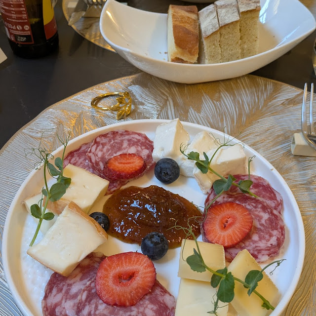 Tris Di Formaggi E Crudo