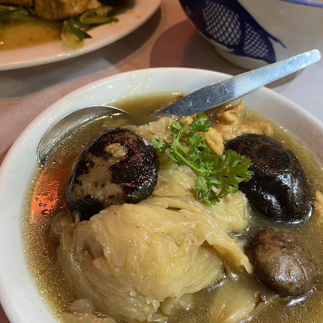 Braised Chinese Cabbage with Mushroom