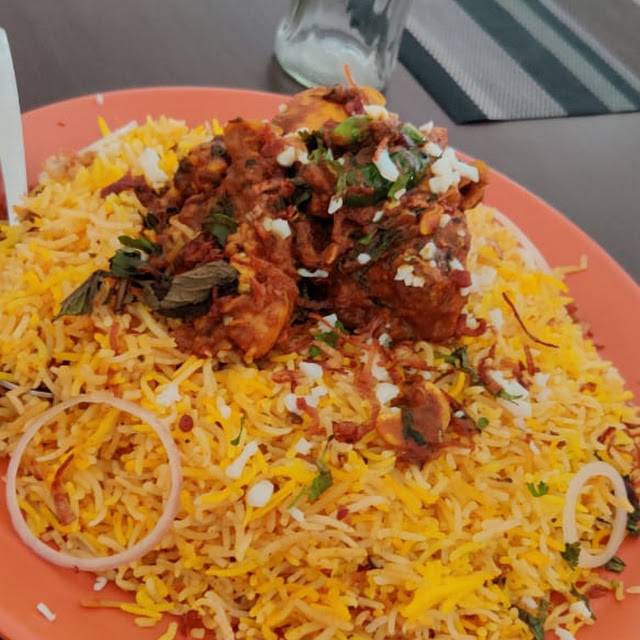 Hyderabadi Chicken Dum Biryani