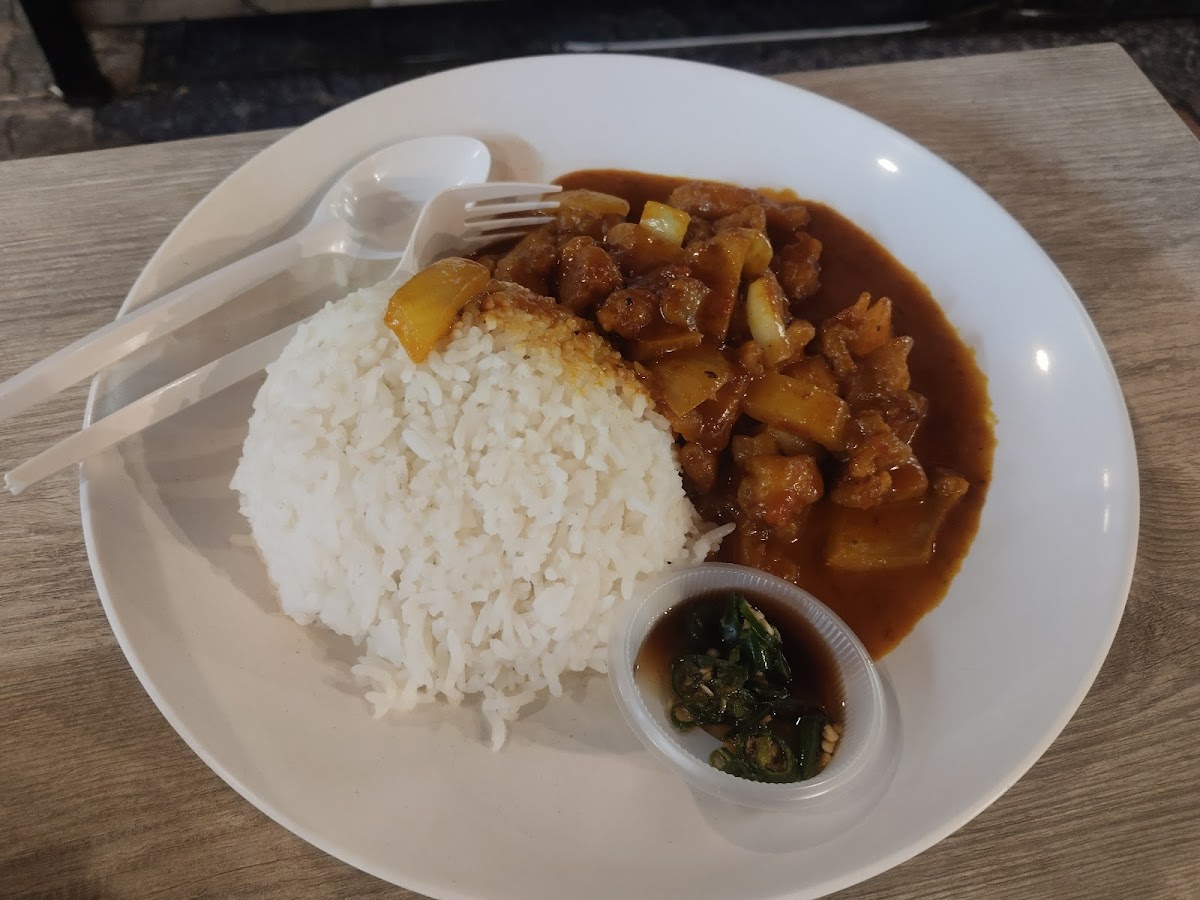 Golden Crab Seafood Restaurant 唐人小厨