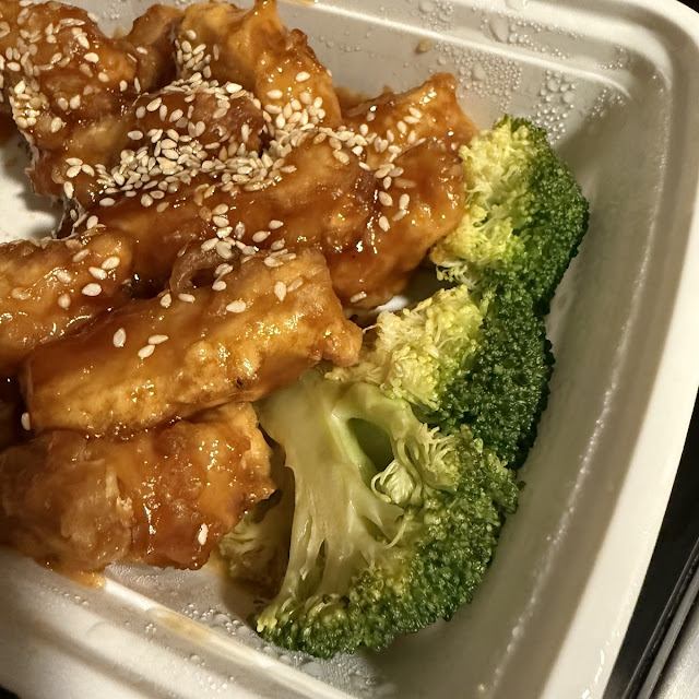 Vegetarian Sesame Chicken with Broccoli