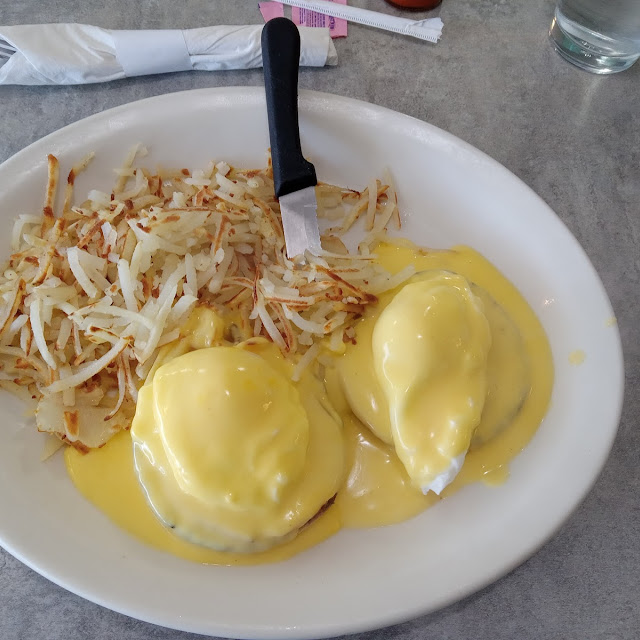 Eggs Benedict