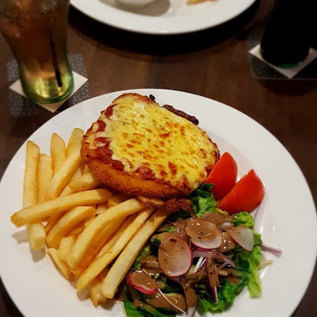 Chicken Parmigiana