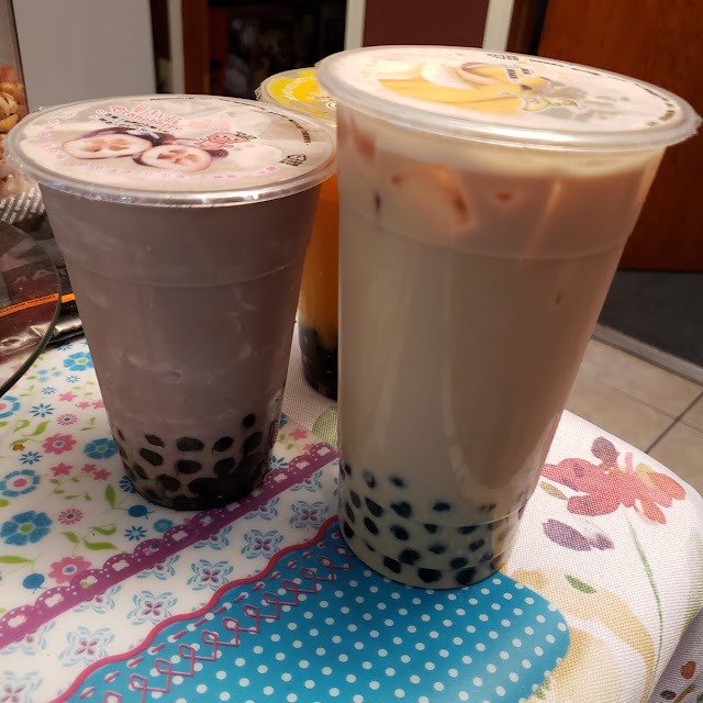 Chocolate & Milk Tea