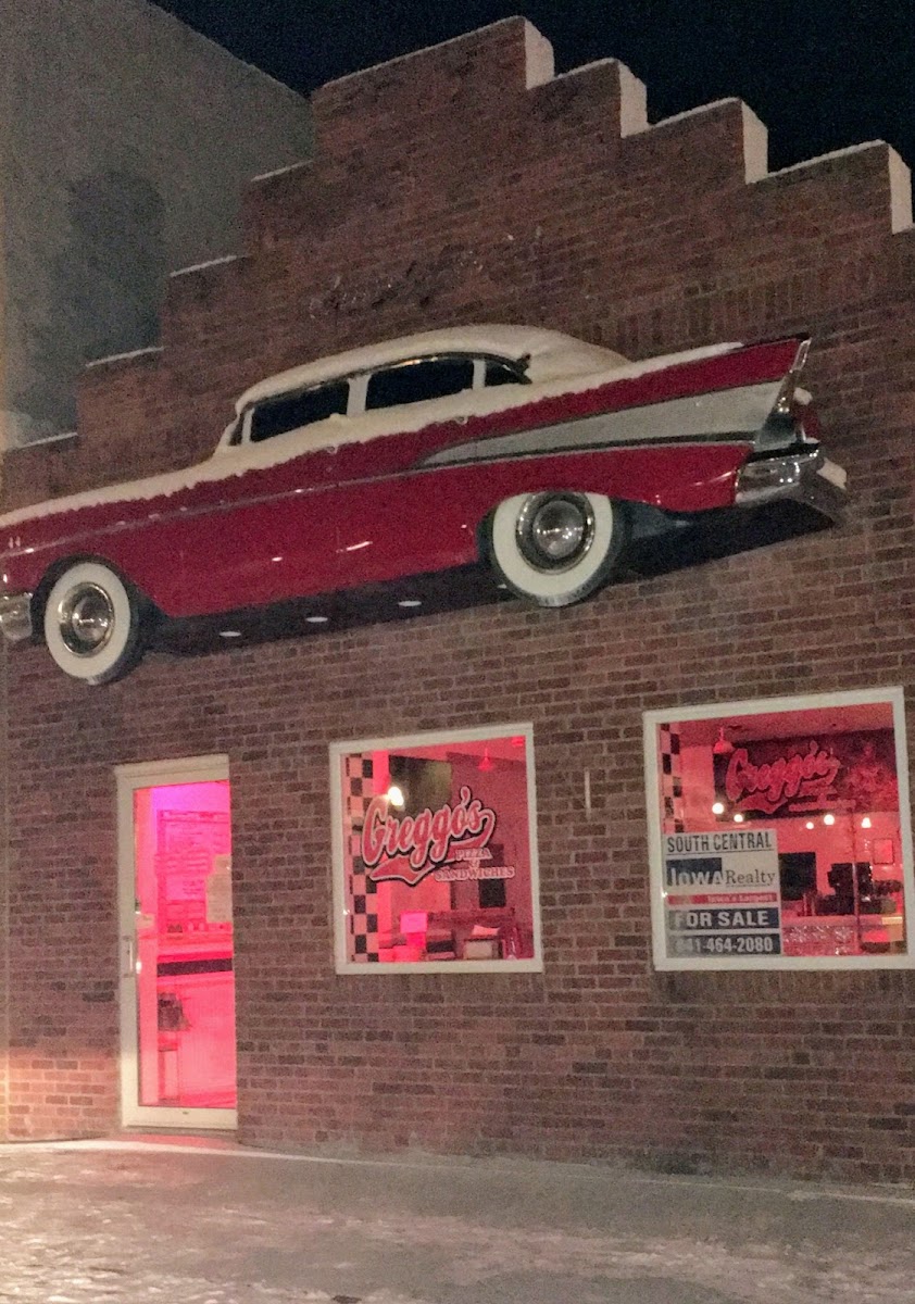 Greggo's Pizza & Sandwiches