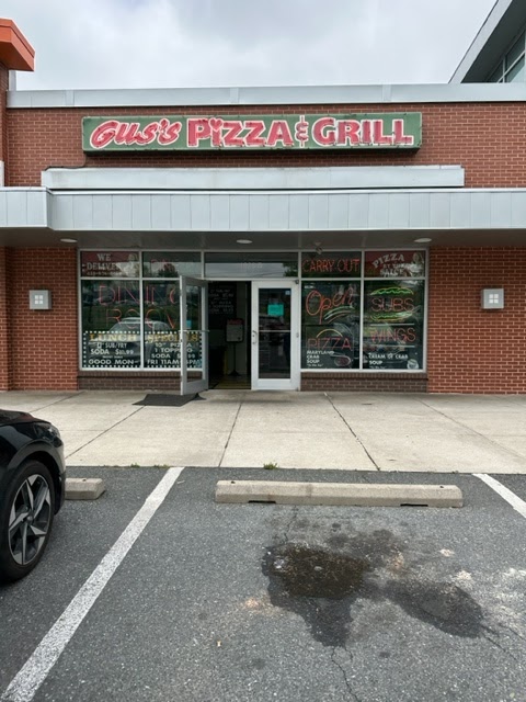 Gus's Pizza & Grill