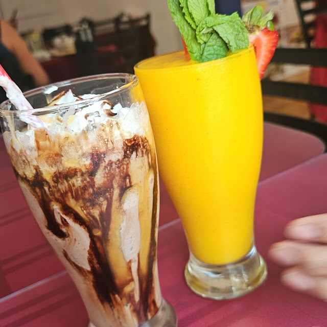 Twix and Mango Shake