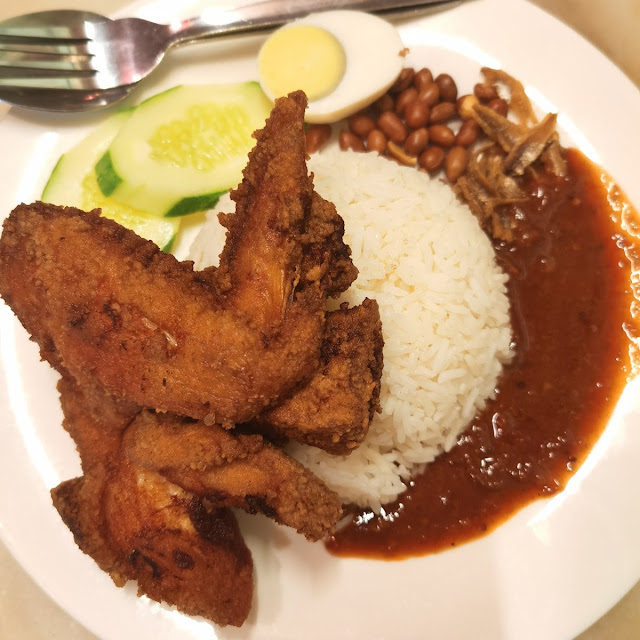 Nasi Lemak Rendang