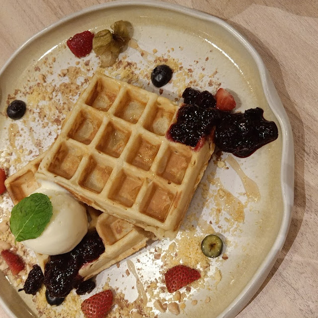 Waffle Sundae