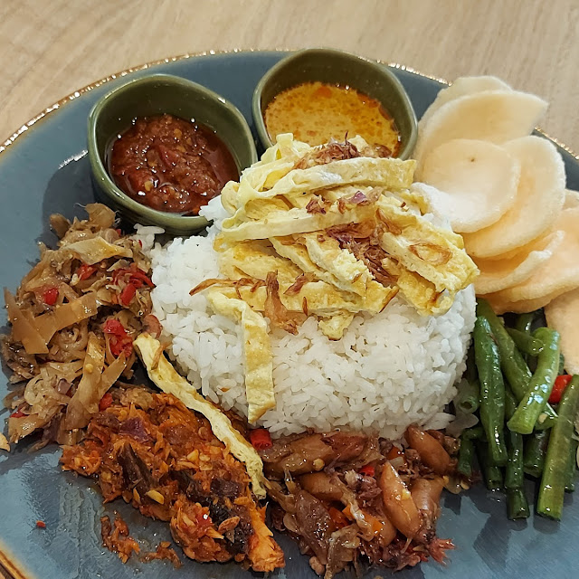 Nasi Campur Halaman