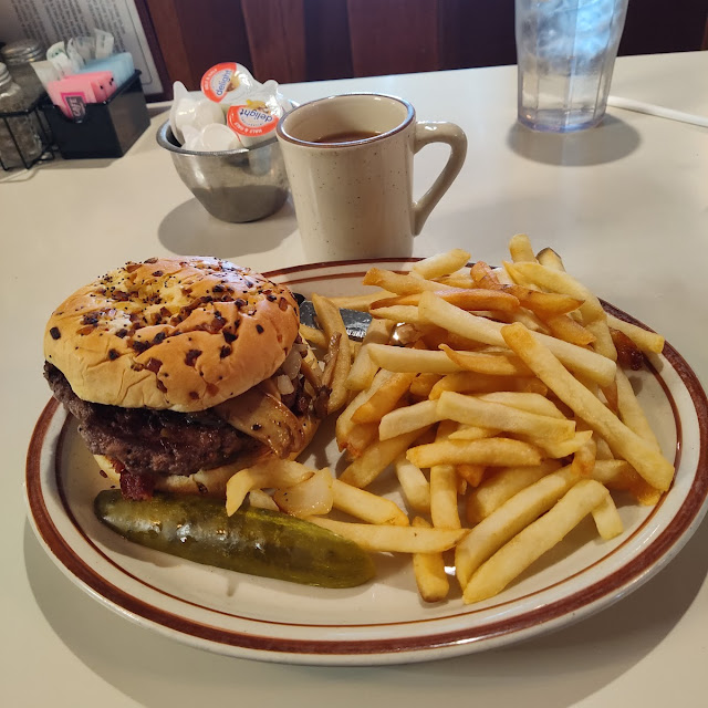 Chicago Burger with Blue Cheese Dressings
