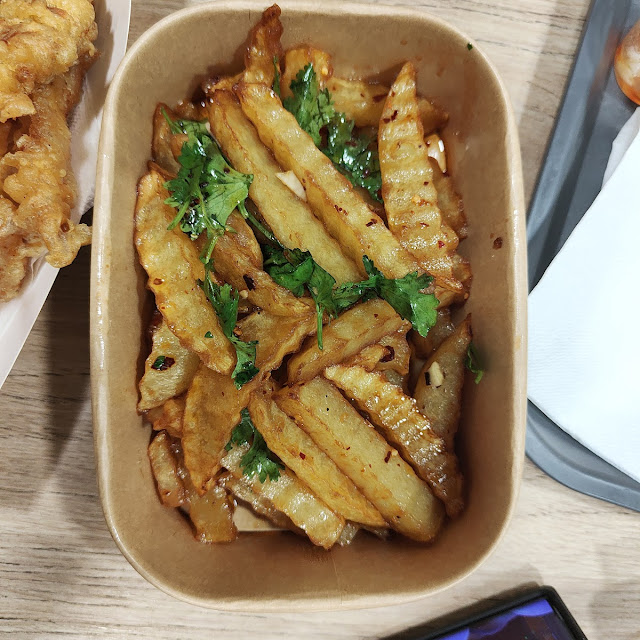 Patatine Fritte Piccanti Con Coriandolo