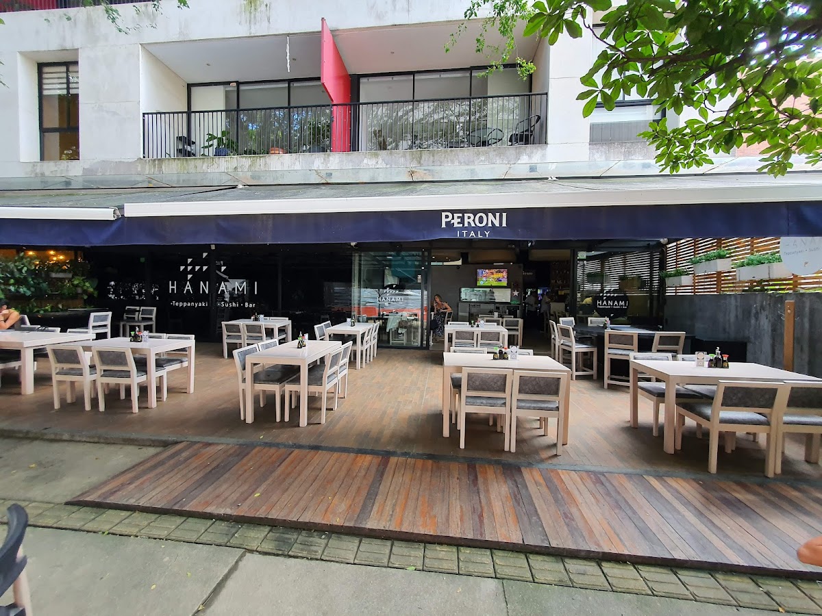Hanami Teppanyaki Sushi Bar