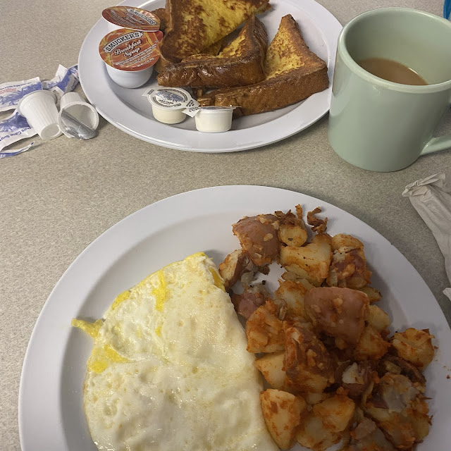 Grits and Breakfast Meal