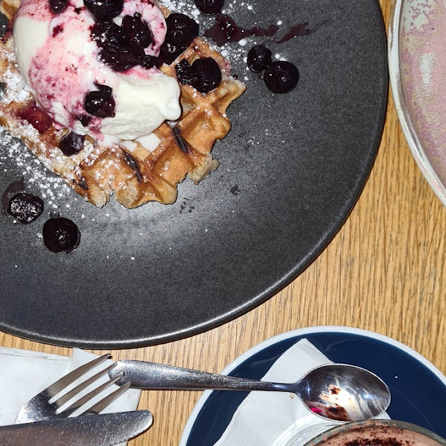 Smashed Avocado and Waffle