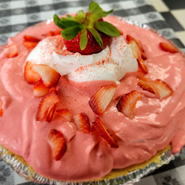 New Summer Breeze Pies Strawberry