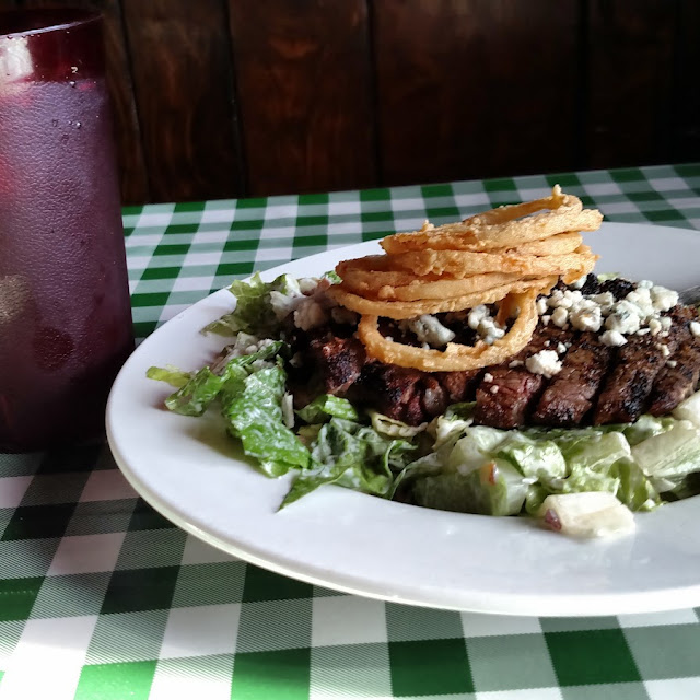 Black & Bleu Steak Salad
